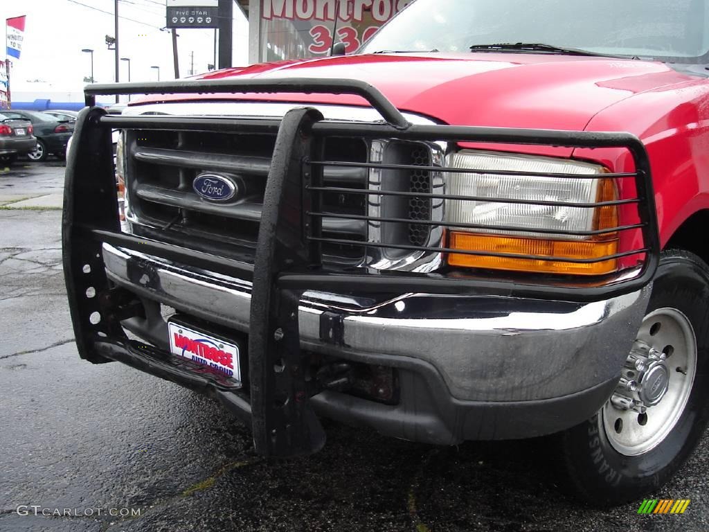 2000 F350 Super Duty XLT Extended Cab - Red / Medium Graphite photo #9