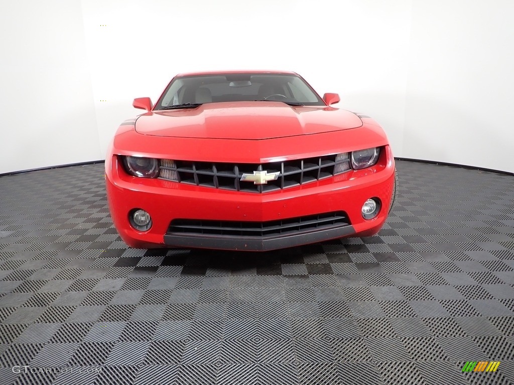 2013 Camaro LT Coupe - Victory Red / Gray photo #5
