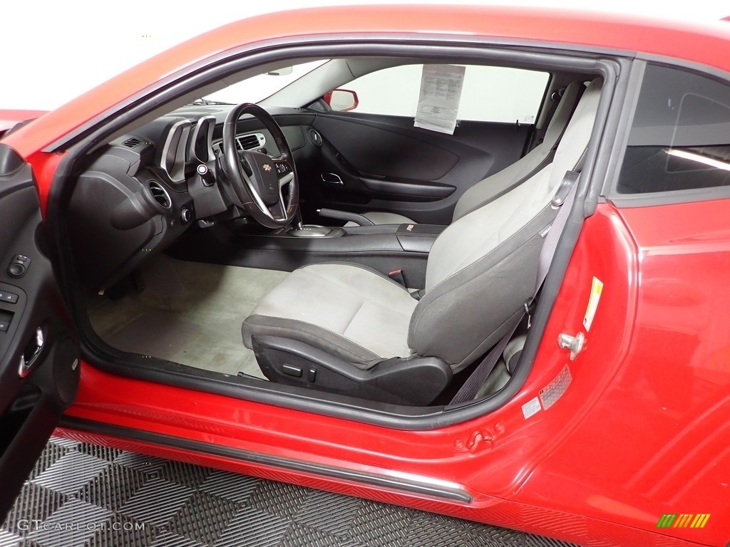 2013 Camaro LT Coupe - Victory Red / Gray photo #16