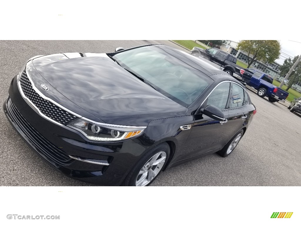2016 Optima EX - Ebony Black / Black photo #36