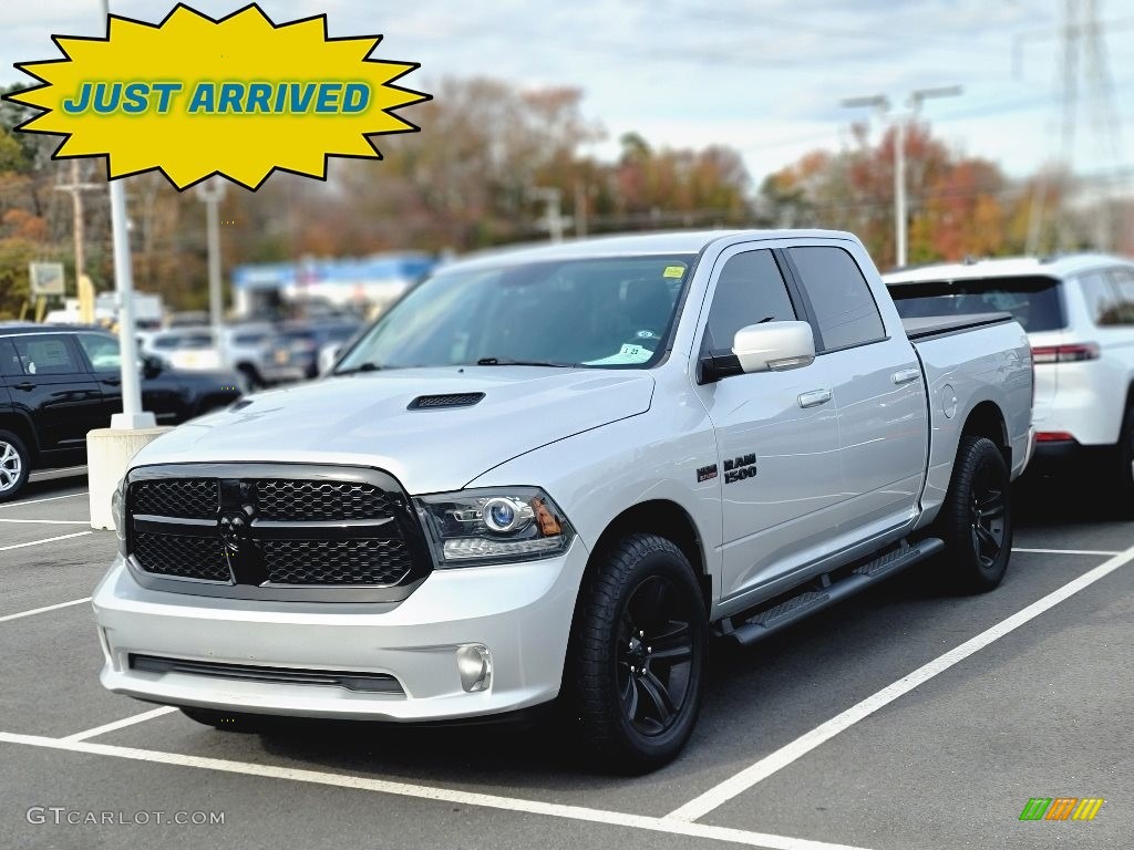 2018 1500 Sport Crew Cab 4x4 - Bright Silver Metallic / Black photo #1