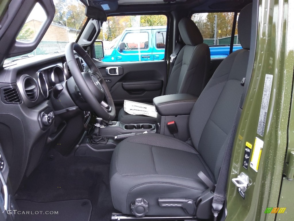 2021 Jeep Gladiator Willys 4x4 Front Seat Photos