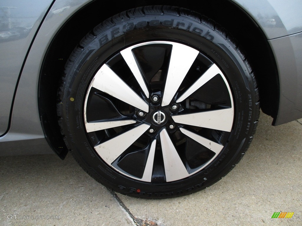 2019 Nissan Altima SL Wheel Photo #143224557