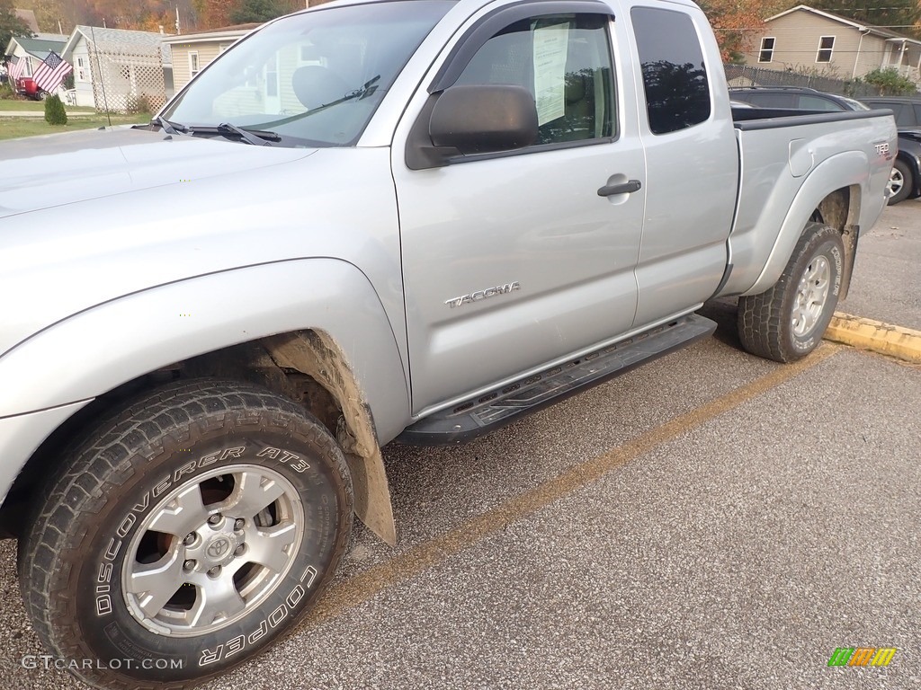 2006 Tacoma V6 TRD Access Cab 4x4 - Silver Streak Mica / Graphite Gray photo #8