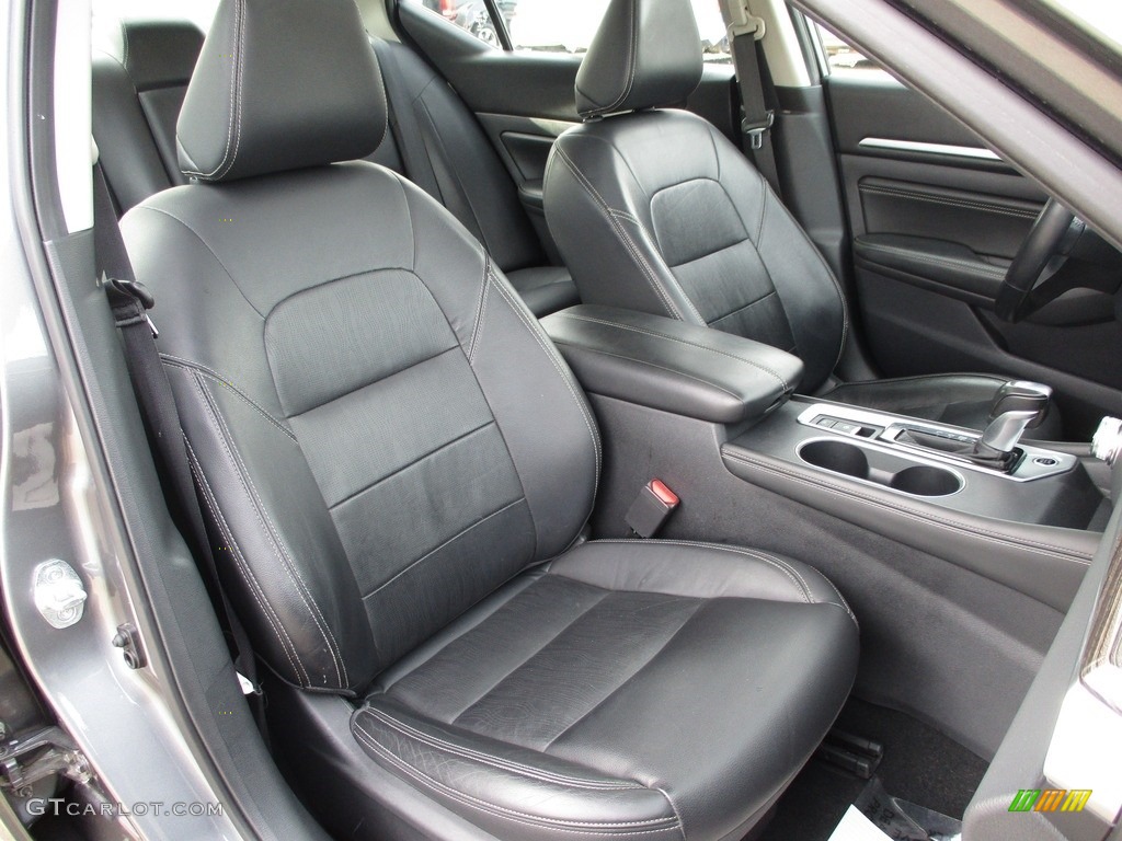 2019 Nissan Altima SL Front Seat Photo #143224743