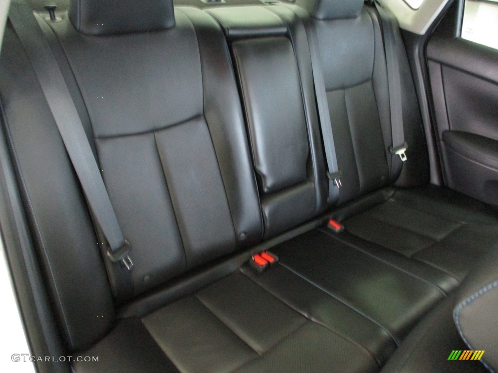 Charcoal Interior 2016 Nissan Sentra SV Photo #143225853