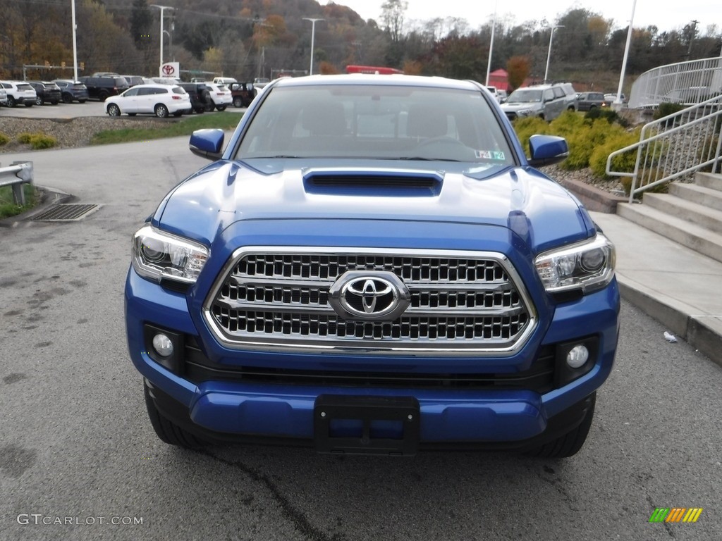 2017 Tacoma TRD Sport Access Cab 4x4 - Blazing Blue Pearl / Cement Gray photo #12