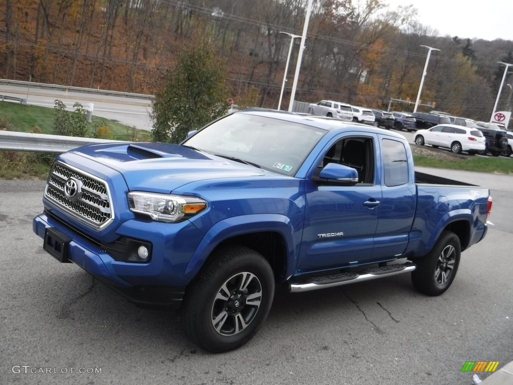 2017 Tacoma TRD Sport Access Cab 4x4 - Blazing Blue Pearl / Cement Gray photo #13