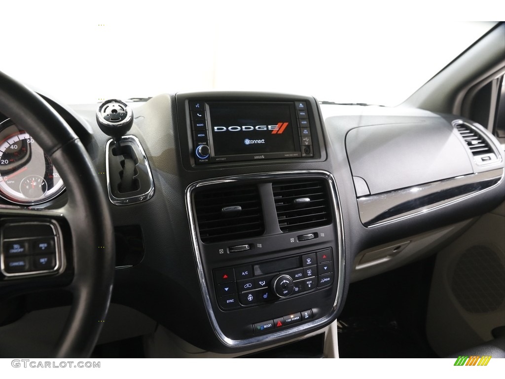 2016 Grand Caravan SXT - Bright White / Black/Light Graystone photo #9