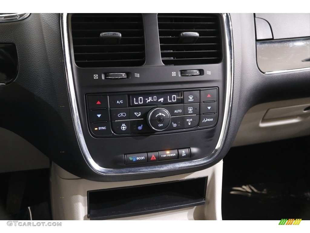 2016 Grand Caravan SXT - Bright White / Black/Light Graystone photo #13