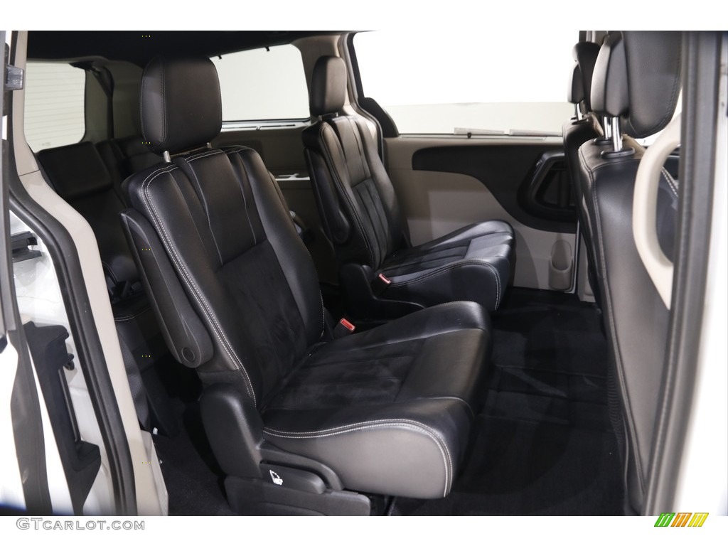 2016 Grand Caravan SXT - Bright White / Black/Light Graystone photo #17