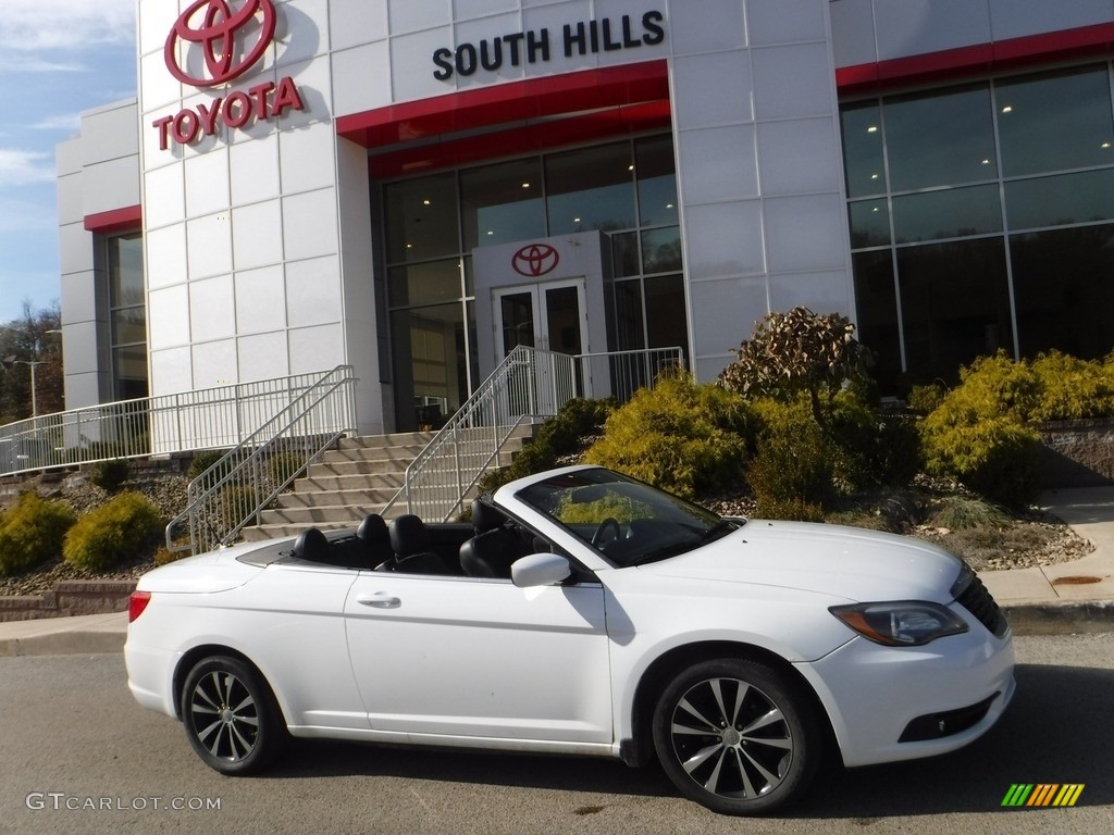 2012 200 S Convertible - Bright White / Black photo #11