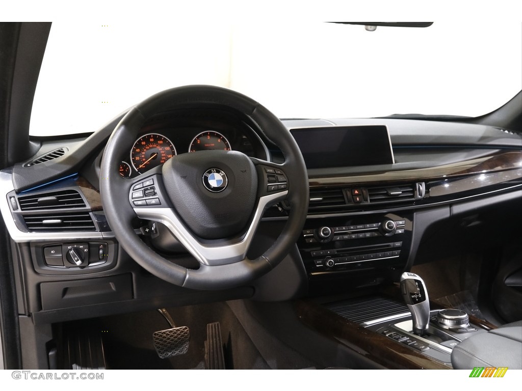 2017 X5 xDrive35d - Space Gray Metallic / Black photo #6