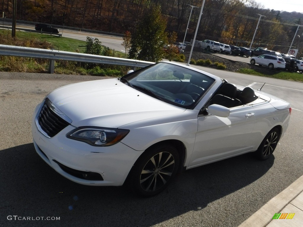 2012 200 S Convertible - Bright White / Black photo #14