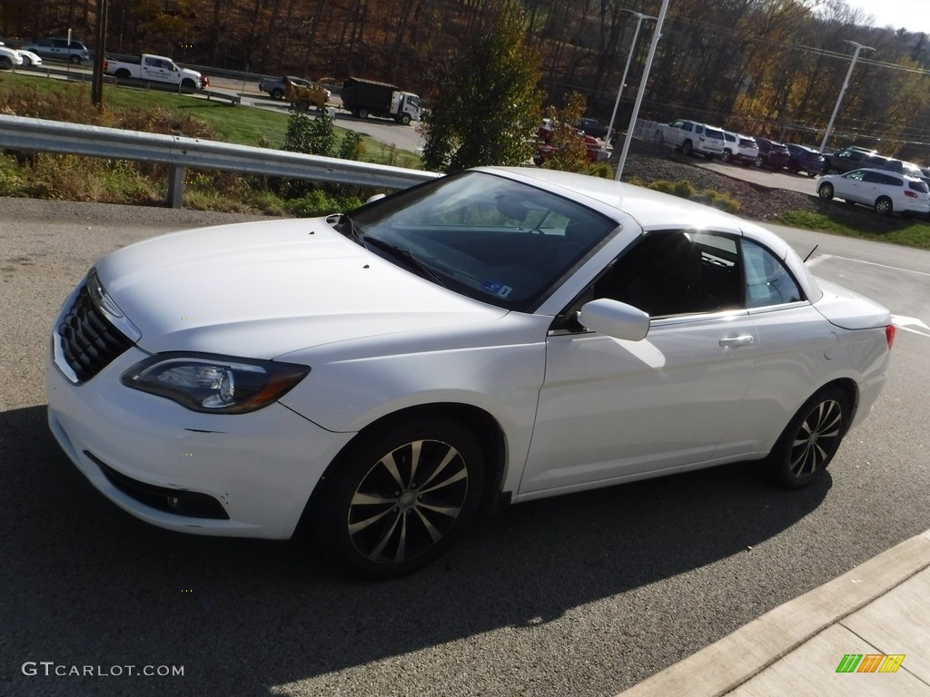 2012 200 S Convertible - Bright White / Black photo #19