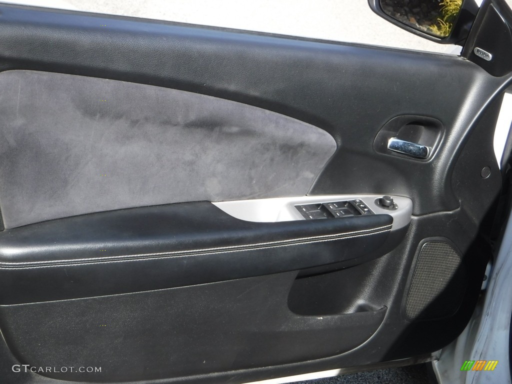 2012 200 S Convertible - Bright White / Black photo #23