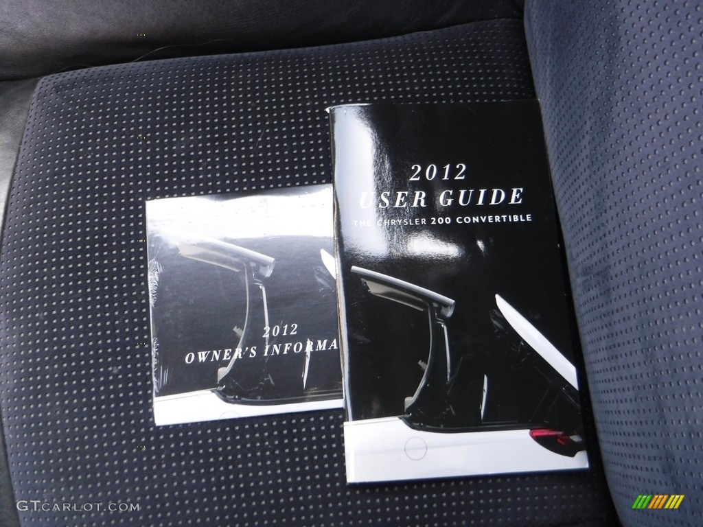 2012 200 S Convertible - Bright White / Black photo #30