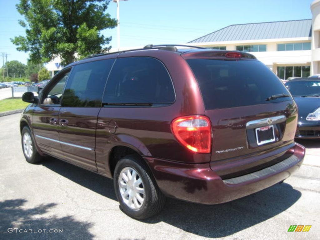 2003 Town & Country LXi - Deep Molten Red Pearl / Taupe photo #8