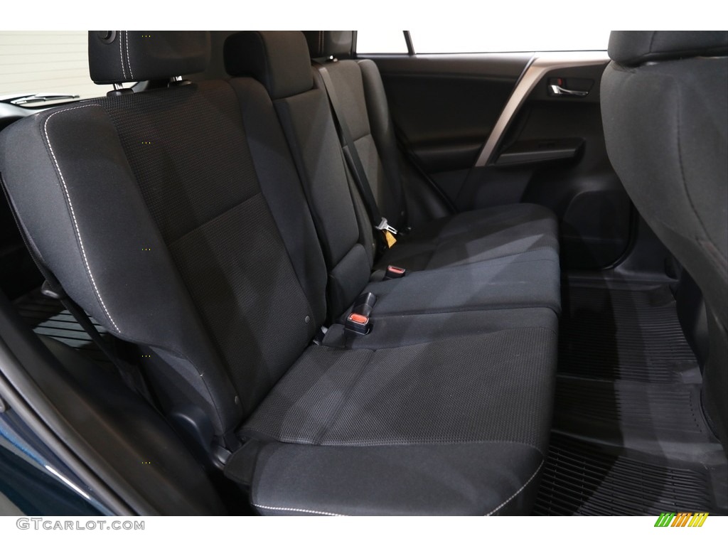 2018 RAV4 XLE - Galactic Aqua Mica / Black photo #15