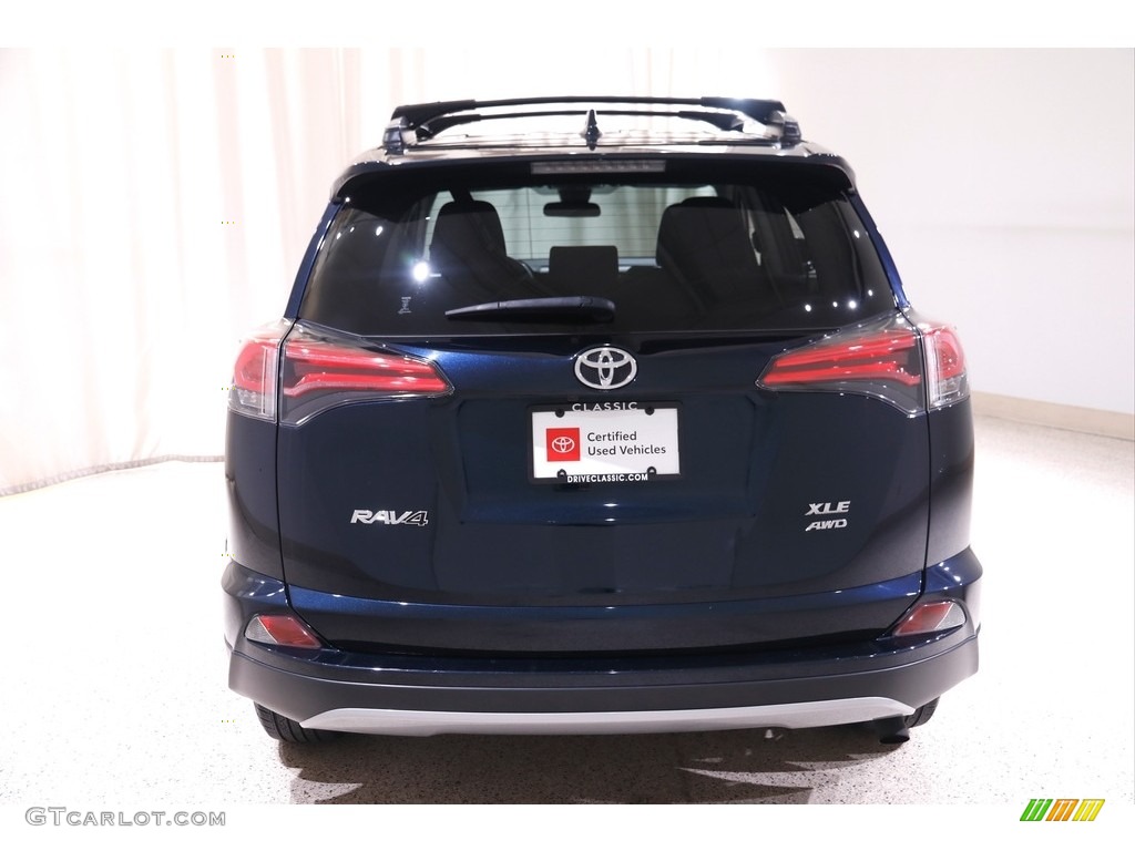 2018 RAV4 XLE - Galactic Aqua Mica / Black photo #17