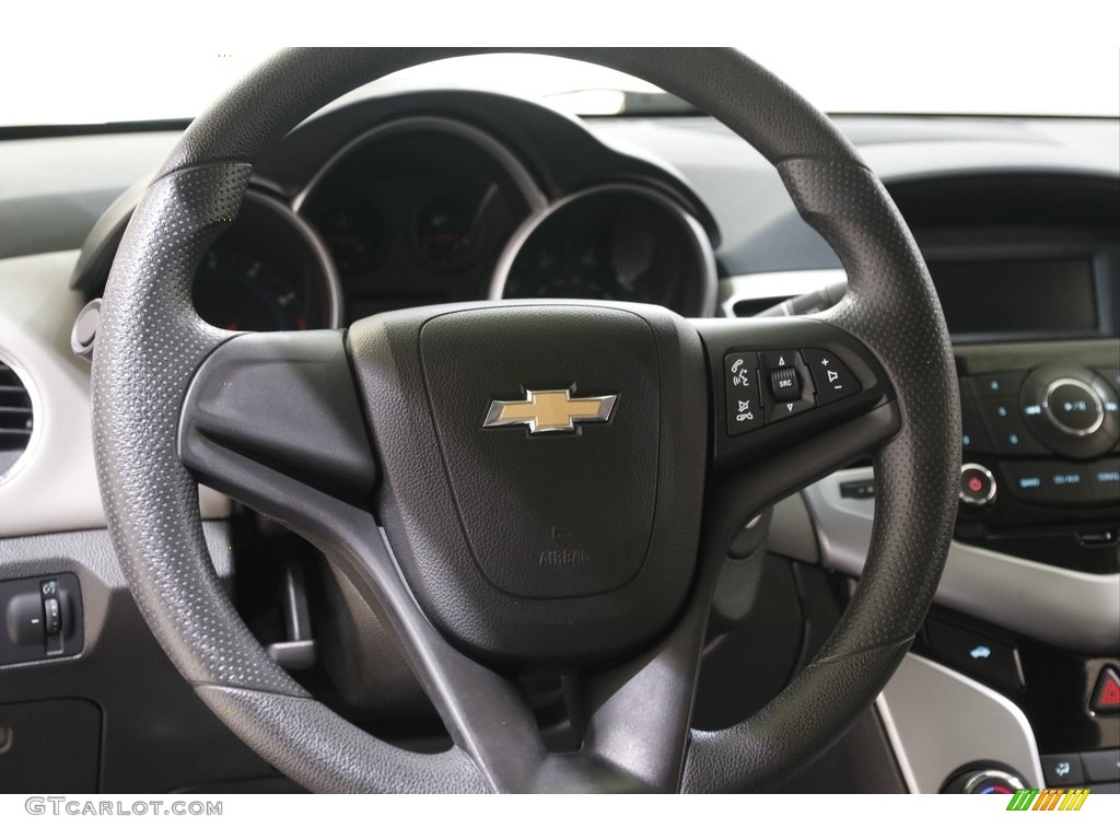 2015 Cruze LS - Blue Ray Metallic / Jet Black/Medium Titanium photo #7