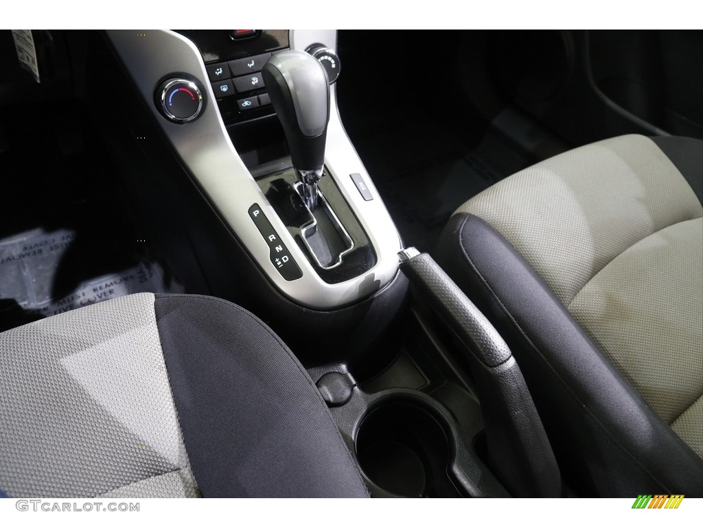 2015 Cruze LS - Blue Ray Metallic / Jet Black/Medium Titanium photo #11
