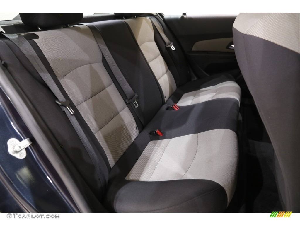 2015 Cruze LS - Blue Ray Metallic / Jet Black/Medium Titanium photo #13