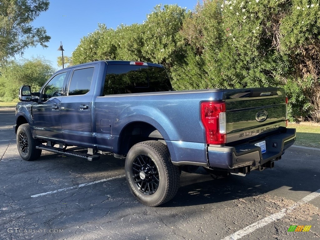 2019 F350 Super Duty Lariat Crew Cab 4x4 - Blue Jeans / Black photo #12