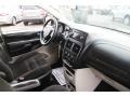 Bright White - Grand Caravan SE Photo No. 14