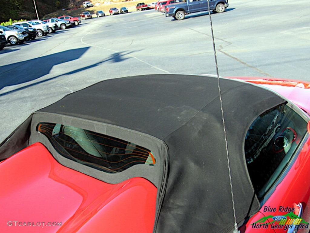 2008 Solstice Roadster - Aggressive Red / Ebony photo #23