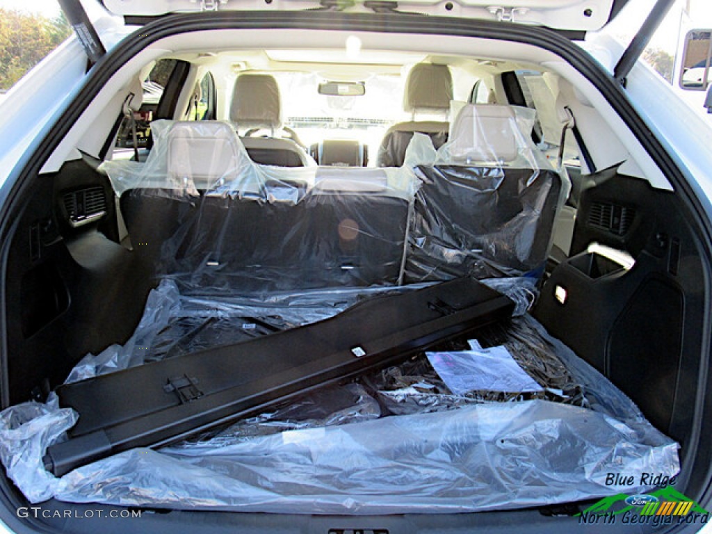 2021 Edge Titanium AWD - Star White Metallic Tri-Coat / Medium Soft Ceramic photo #10