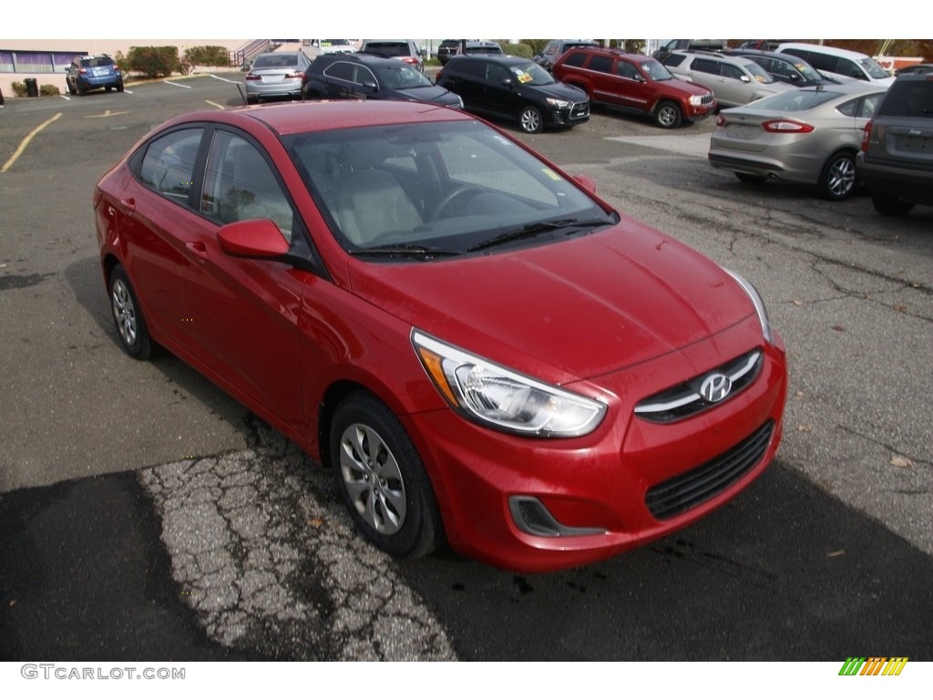 2016 Accent SE Sedan - Boston Red / Gray photo #3