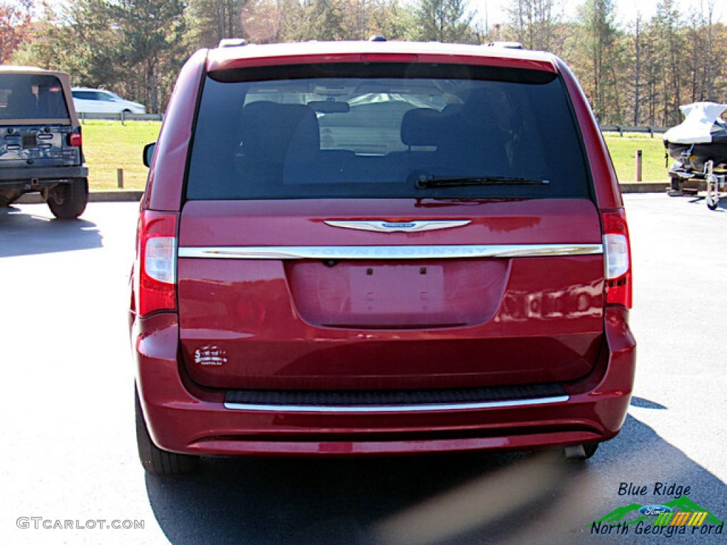 2014 Town & Country Touring - Deep Cherry Red Crystal Pearl / Dark Frost Beige/Medium Frost Beige photo #4