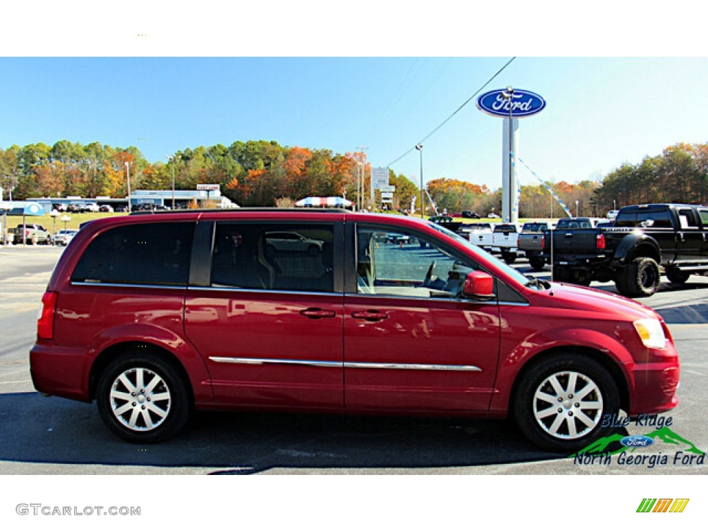 2014 Town & Country Touring - Deep Cherry Red Crystal Pearl / Dark Frost Beige/Medium Frost Beige photo #6