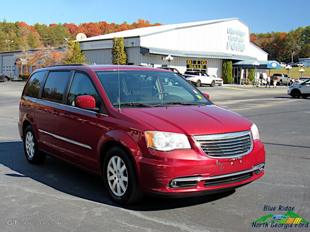 2014 Town & Country Touring - Deep Cherry Red Crystal Pearl / Dark Frost Beige/Medium Frost Beige photo #7