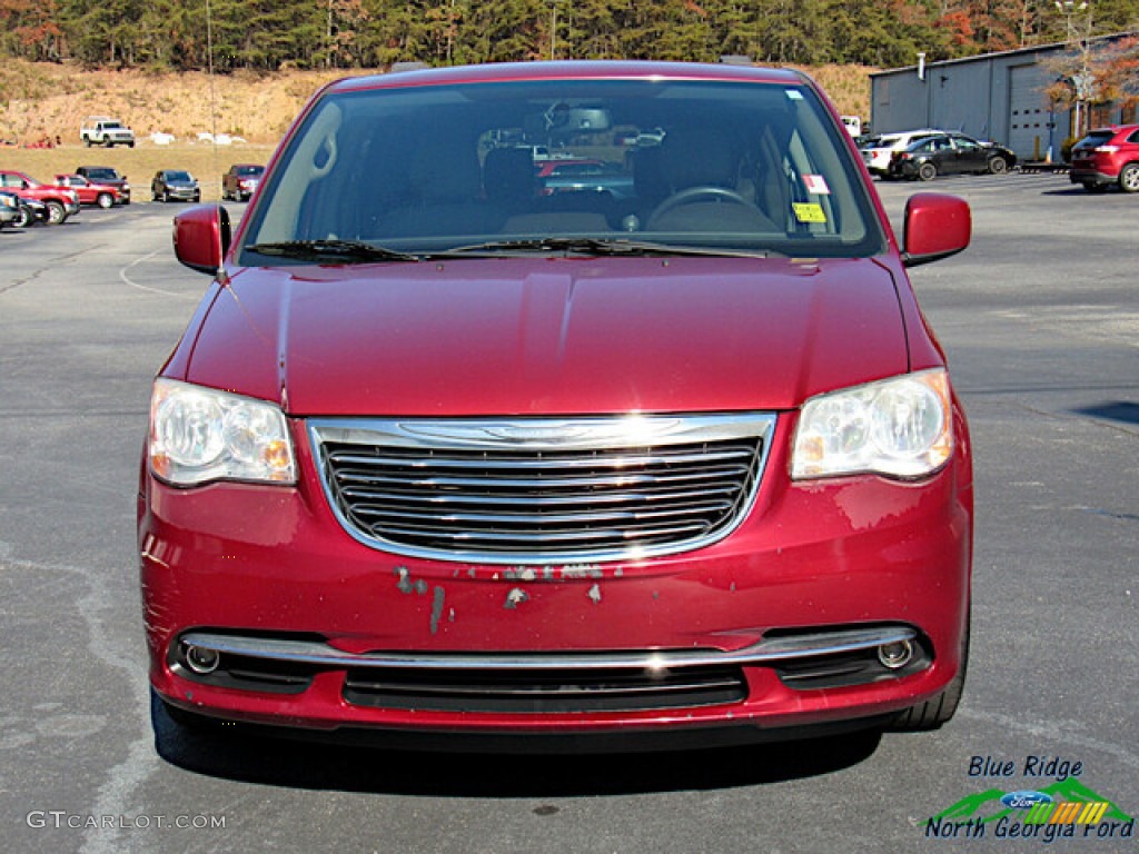 2014 Town & Country Touring - Deep Cherry Red Crystal Pearl / Dark Frost Beige/Medium Frost Beige photo #8