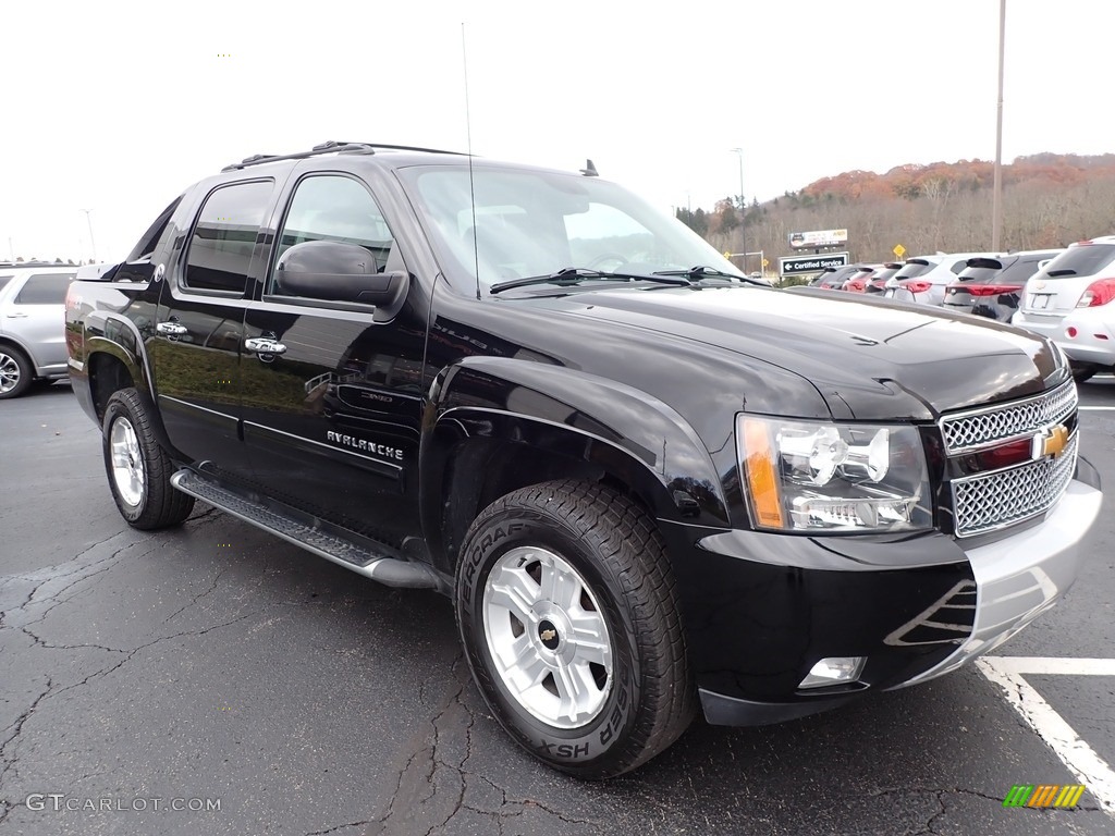 2013 Avalanche LT 4x4 - Black / Ebony photo #4