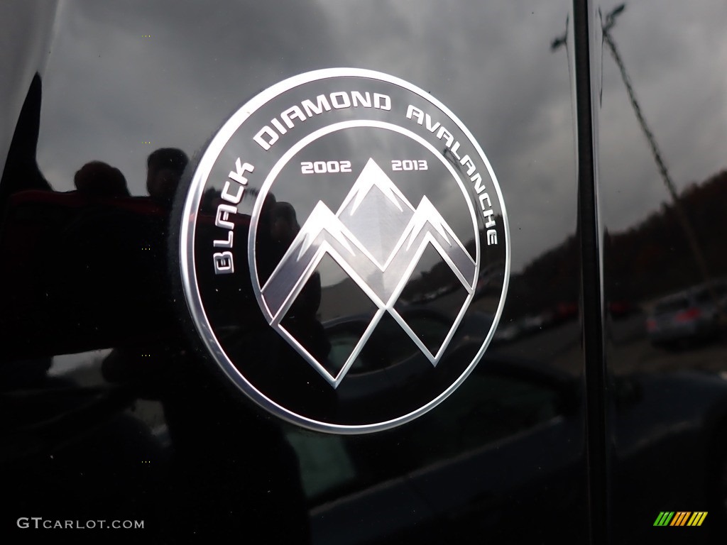 2013 Avalanche LT 4x4 - Black / Ebony photo #29