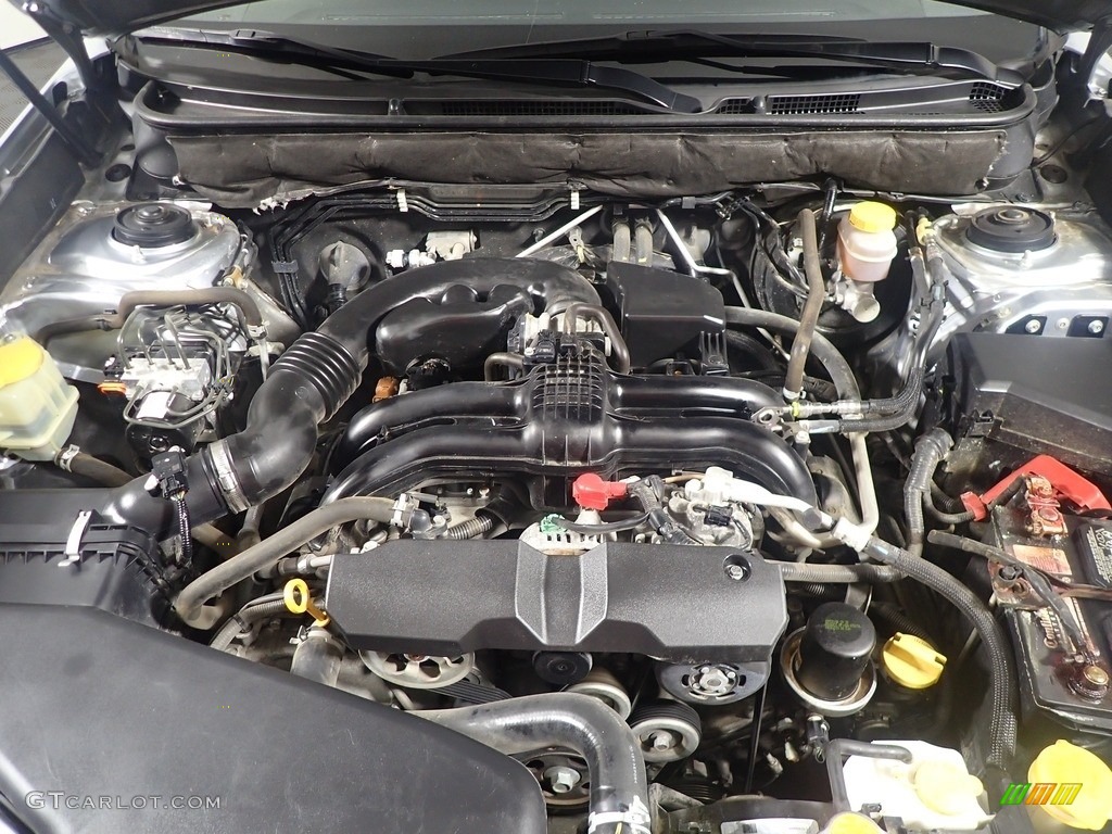 2013 Subaru Outback 2.5i Engine Photos