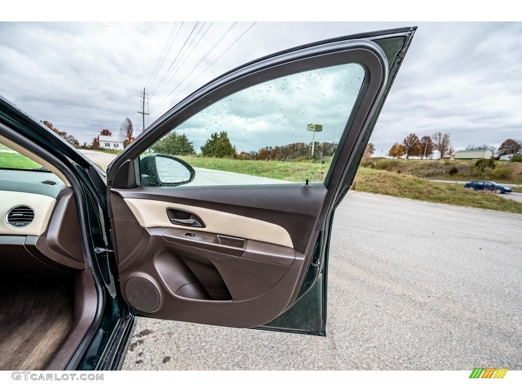 2014 Cruze LTZ - Black Granite Metallic / Jet Black/Brick photo #26