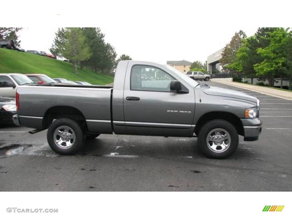 2005 Ram 1500 ST Regular Cab 4x4 - Mineral Gray Metallic / Dark Slate Gray photo #1