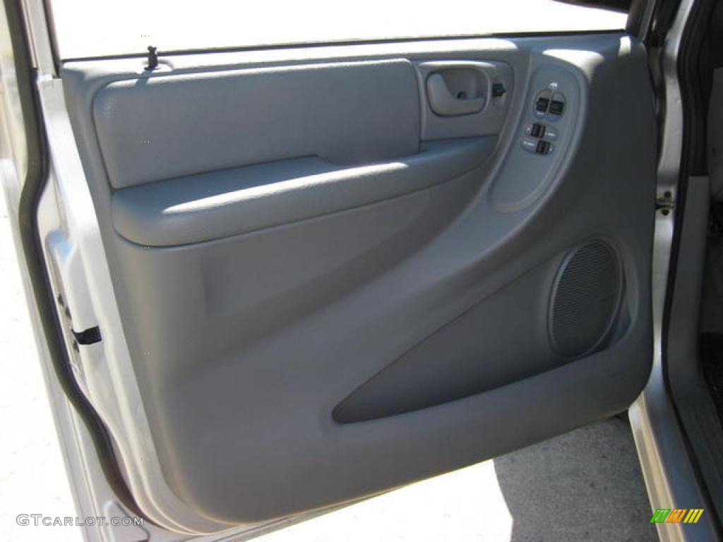 2005 Grand Caravan SE - Bright Silver Metallic / Medium Slate Gray photo #17