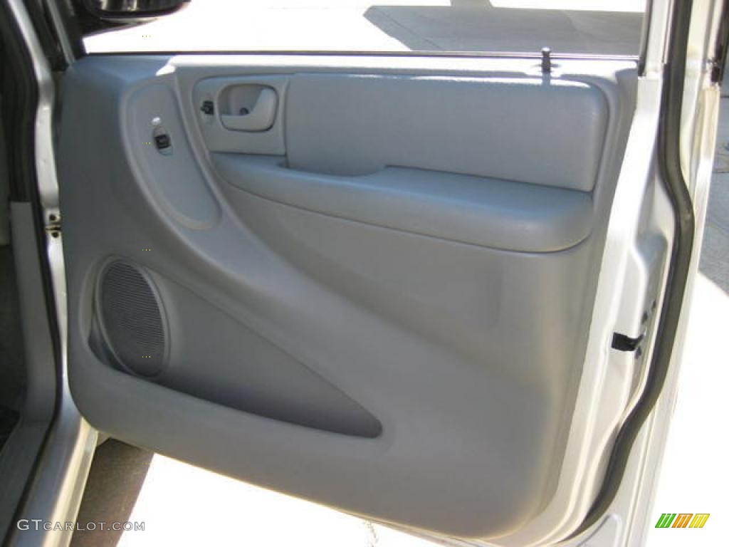 2005 Grand Caravan SE - Bright Silver Metallic / Medium Slate Gray photo #19