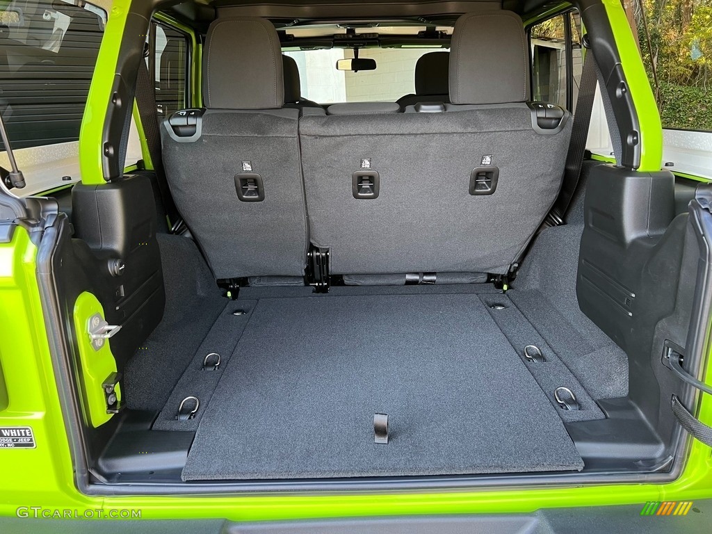 2021 Jeep Wrangler Unlimited Willys 4x4 Trunk Photos