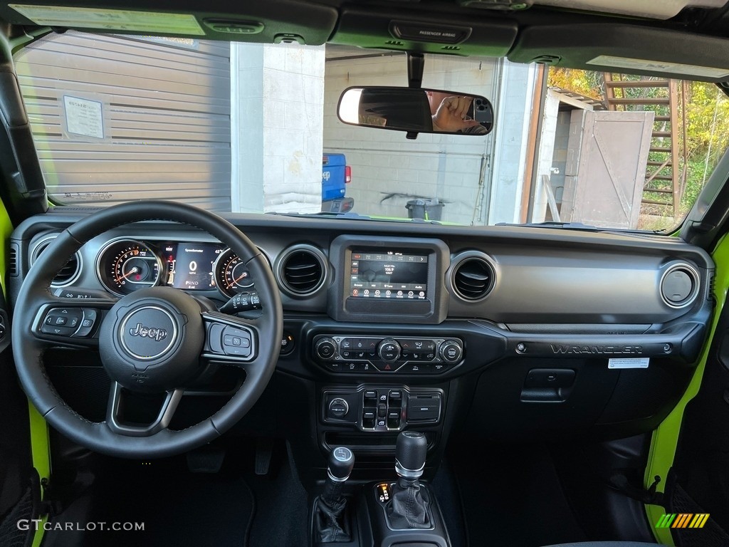 2021 Jeep Wrangler Unlimited Willys 4x4 Dashboard Photos