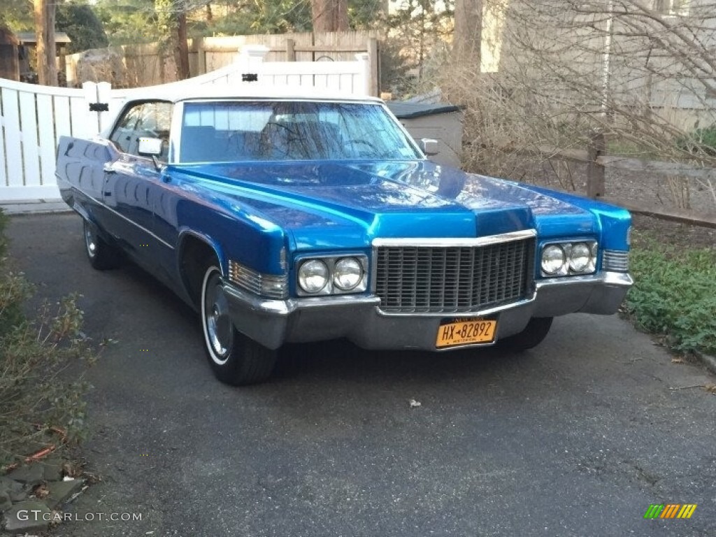 Corinthian Blue Metallic 1970 Cadillac DeVille Convertible Exterior Photo #143252042