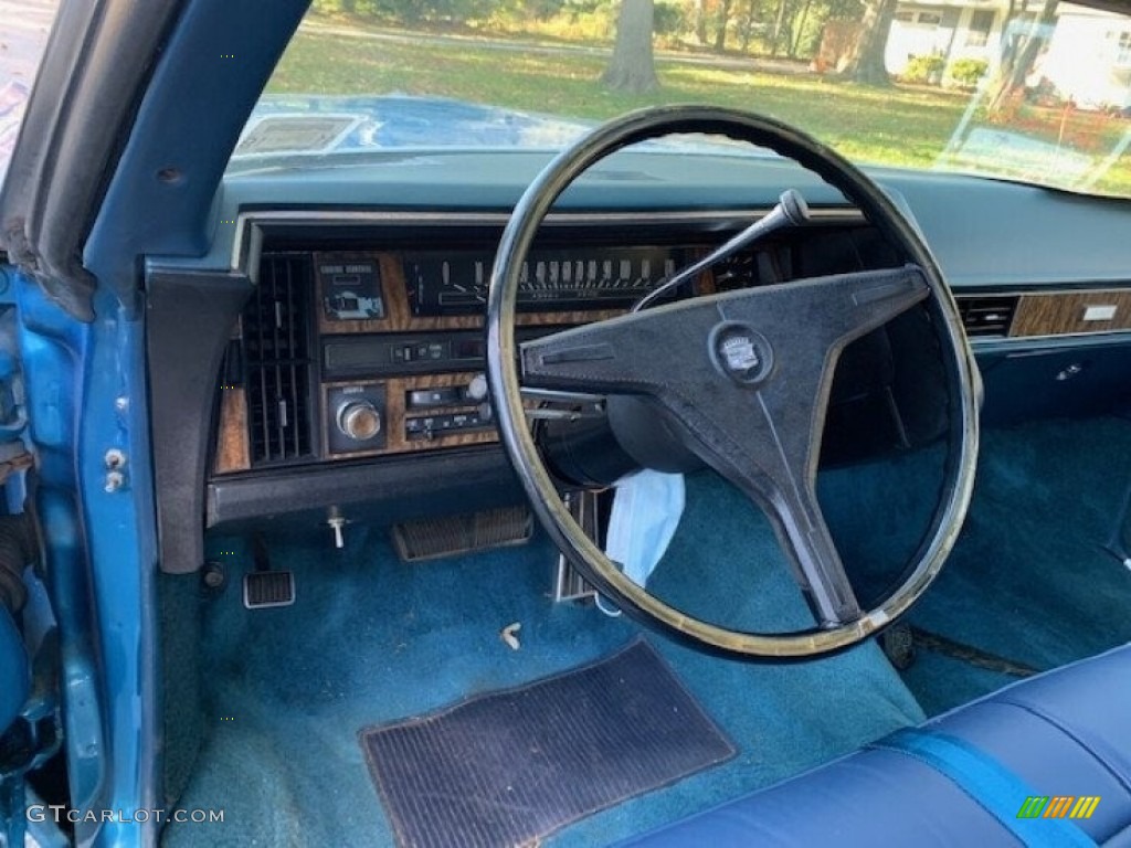 1970 Cadillac DeVille Convertible Dark Blue Steering Wheel Photo #143252102