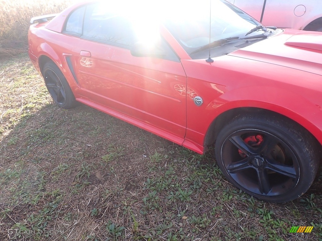 2004 Mustang V6 Coupe - Torch Red / Dark Charcoal photo #3