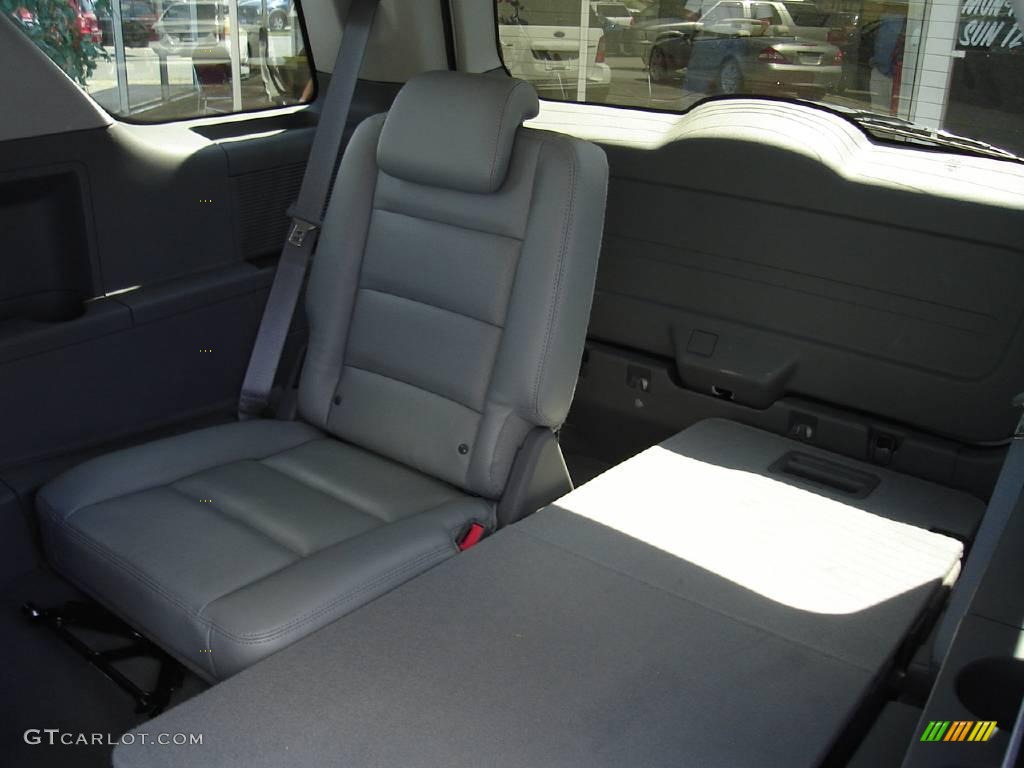 2006 Freestyle SEL AWD - Oxford White / Shale Grey photo #16
