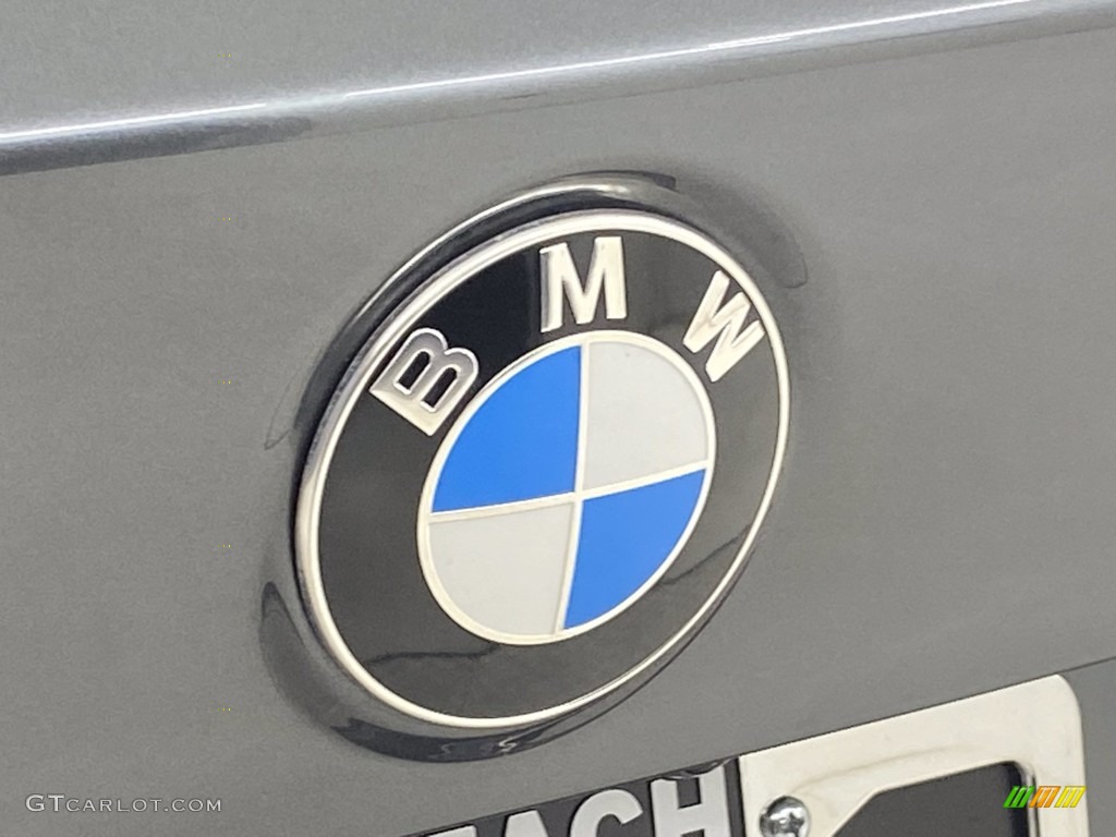 2018 X1 sDrive28i - Mineral Grey Metallic / Black photo #8
